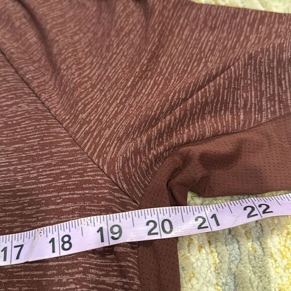 Men’s Lululemon Army colab running tee size L Burgundy rare mesh back and pits - Picture 5 of 9